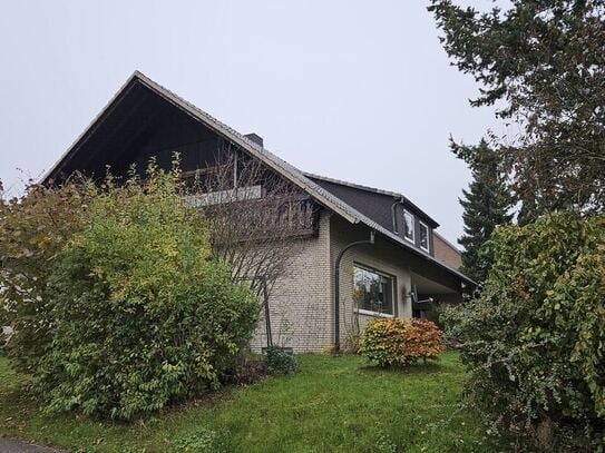 VERMIETUNG EINER 3 - ZIMMERWOHNUNG IN ZENTRALER LAGE VON EISBERGEN