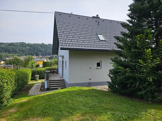 Generalrenoviertes Wohnhaus mit Nebengebäude und viel Grund in ruhiger Lage (5353)