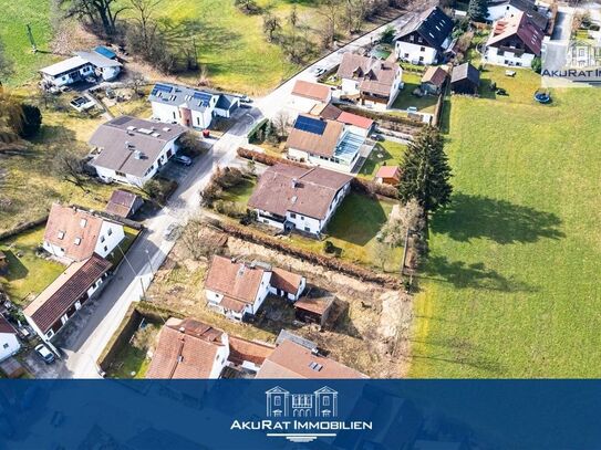 Bauträger aufgepasst! Baugrundstück für 4 Doppelhaushälften mit Baugenehmigung in Lengdorf