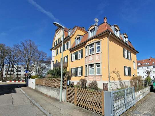 Besondere Architektur und Lage - 3-Familienhaus auf dem Galgenberg!