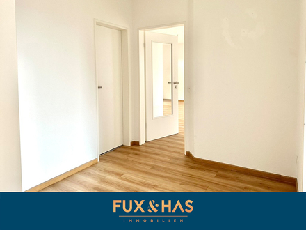 NEU: Dachgeschosswohnung mit uneinsehbarem Balkon: 3 Zimmer, Küche, Vollbad uvm.!