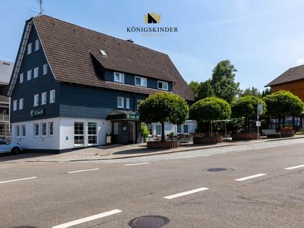 Freudenstadt-Wittlensweiler: Restaurant/Café/Backwarenvertrieb und 5 Wohnungen in Top-Lage mit modernem Ambiente!