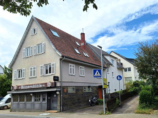 Mehrgenerationenhaus oder Wohnen- und Arbeiten in Rommelshausen Ortsmitte!