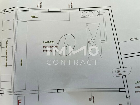 verschiedene Lagerräume oder überdachter Abstellplatz