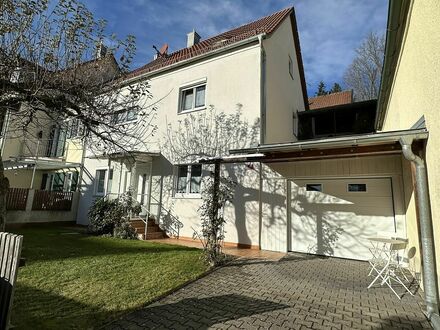 Traumhaftes Stadthaus mit zwei Wohnungen in ruhiger & zentraler Lage