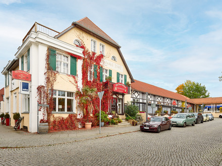 Traditionsreiches Hotel mit Restaurant und großem Saal im Herzen von Bad Saarow