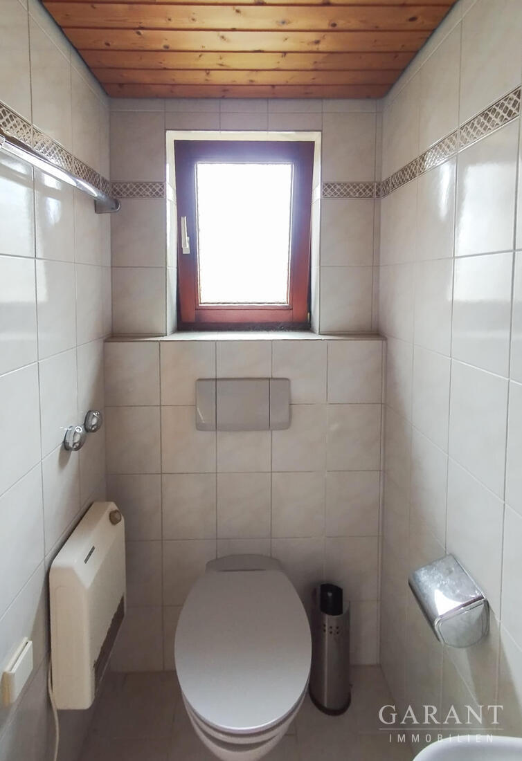 Charmante Doppelhaushälfte mit Garten, Werkstatt & Garage in Augsburg-Göggingen – 86199 Augsburg, 86199 Augsburg – Vorschaubild 10