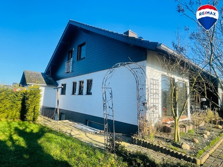 Wunderschöne Doppelhaushälfte in Lage - Billinghausen