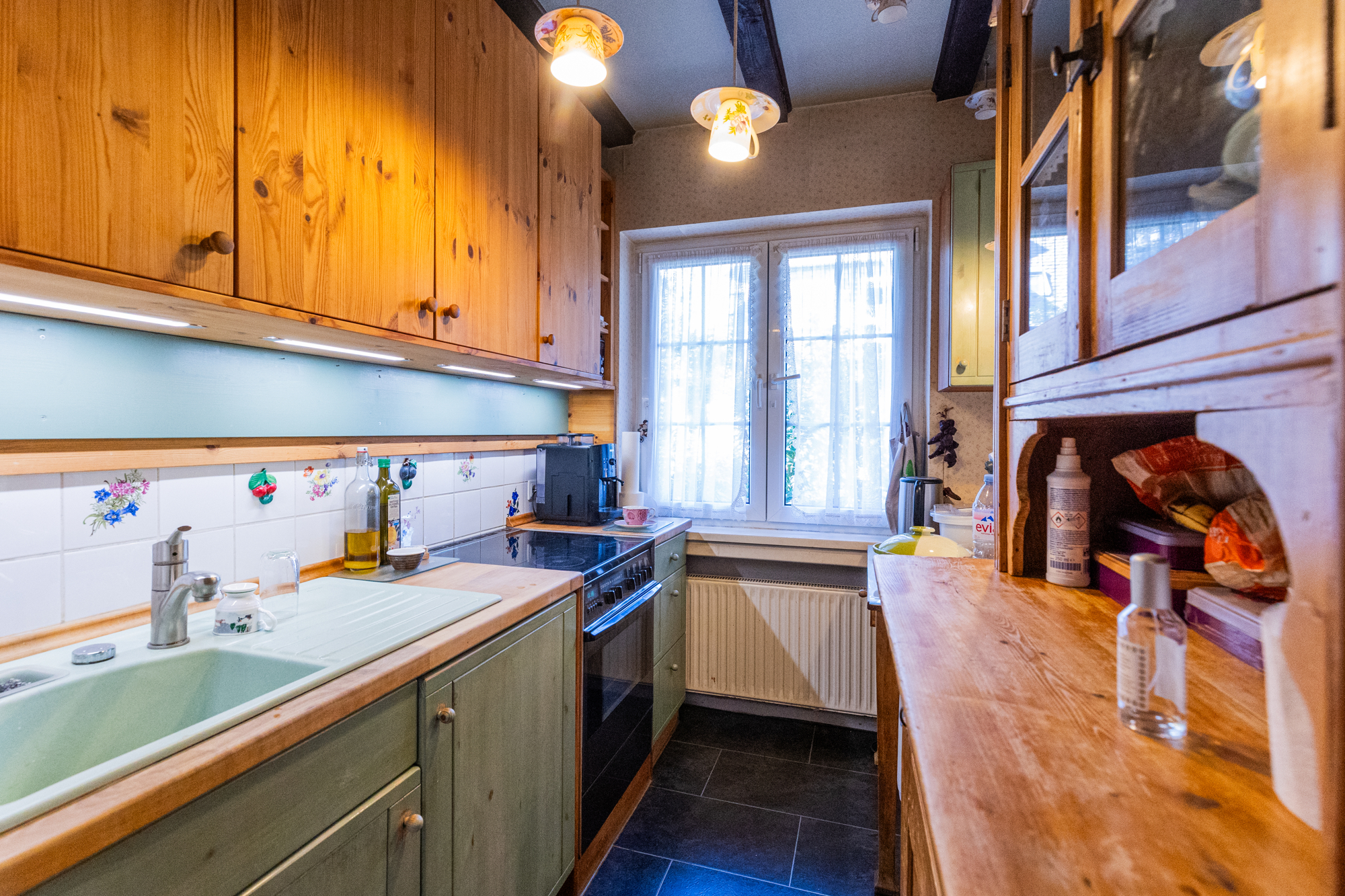 Haus im Bungalow-Stil auf großem Grundstück mit traumhaftem Garten, altem Baumbestand und Pool – 55246 Mainz-Kostheim, 55246 Mainz-Kostheim – Vorschaubild 5