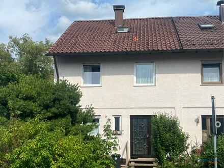 Schönes Reihenendhaus mit großem Garten