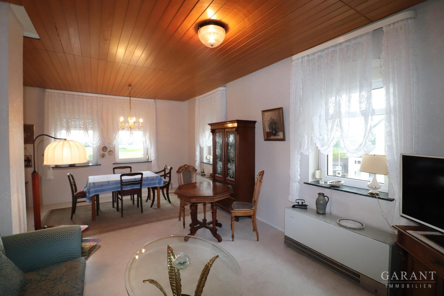 ***Einfamilienhaus mit großem Garten und Garage *** – 35781 Weilburg, 35781 Weilburg – Vorschaubild 10