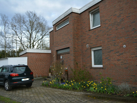 Gut vermietbare Immobilie mit Einliegerwohnung in Oldenburg - Osternburg, auch a