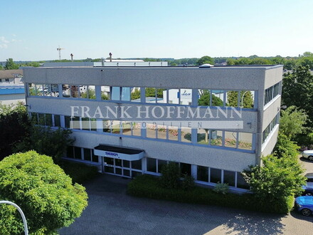 Über 830 m² - Bürogebäude im Gewerbepark Nord in Henstedt-Ulzburg!