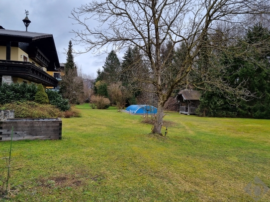 Der Traum vom Haus: Gemütliches Landhaus im Grünen mit Garten & Pool zur Miete