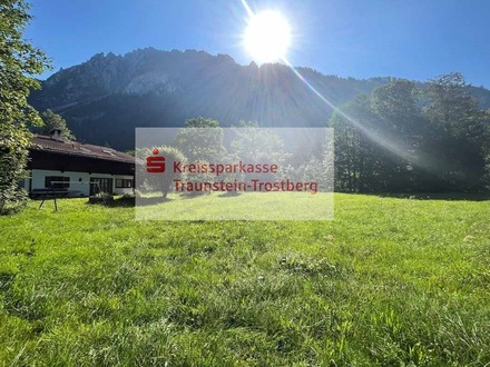 Weitläufiges Baugrundstück zwischen Wald und Wiesen - Ortsrandlage Ruhpolding