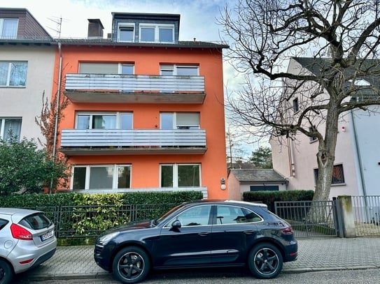 Charmantes 8-Parteienhaus im malerischen Dichterviertel von Frankfurt