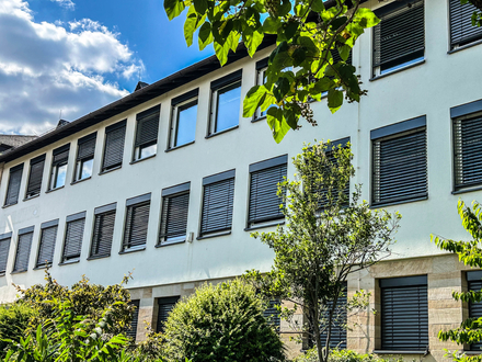 Leerstehendes Wohn- und Geschäftshaus mit Entwicklungspotential