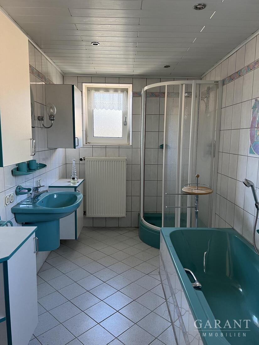 Platz für die ganze Familie! Neue Bilder. Vermietung 1. Stock/DG möglich. Haus ist leergeräumt. – 96352 Wilhelmsthal, 96352 Wilhelmsthal – Vorschaubild 9