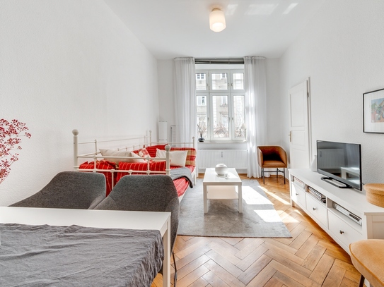 AIGNER - Charmante 2-Zimmer-Altbauwohnung in Bestlage