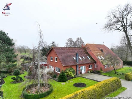 Ostfriesisches Bauernhaus-schöne Kanallage-großes Grundstück
