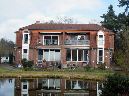 Große, top-modernisierte Eigentumswohnung in Stuhr-Fahrenhorst.