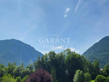 GENUSS PUR: Sonnige Dachgeschosswohnung mit uneinsehbarer Loggia und herrlichem Bergpanorama!