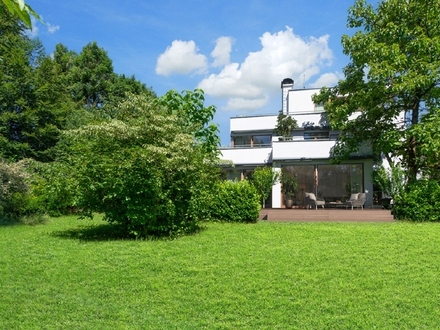 Moderne Villa am Grünland