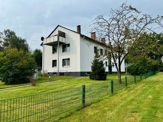 Komfortable 4-Zimmer-Wohnung im Dachgeschoss mit Stellplatz in Bad Oeynhausen-Dehme