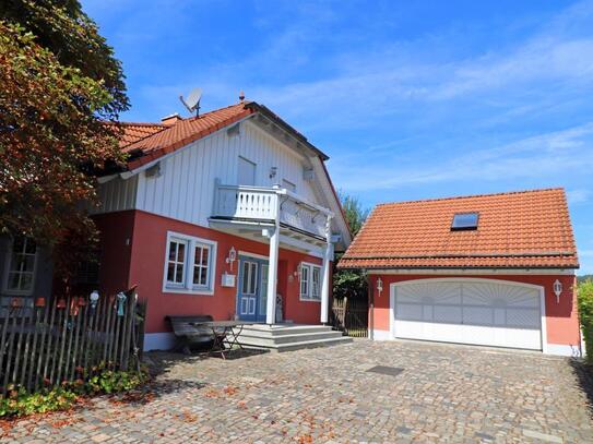 Nur einziehen! Gepflegtes Einfam.-Haus mit Doppelgarage, Sauna, Gartenhaus u. Teich