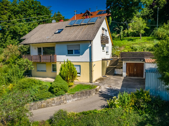 ZWEIFAMILIENHAUS MIT EINLIEGERWOHNUNG