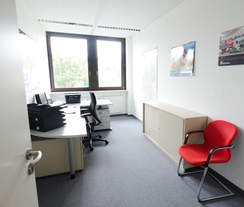 Nahe BMW und OEZ ... Flexible Büros in modernem Bürohaus