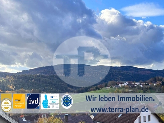 RESERVIERT!!! ÄLTERES UND BEWOHNBARES 1-2 FAM. HAUS MIT PANORAMABLICK