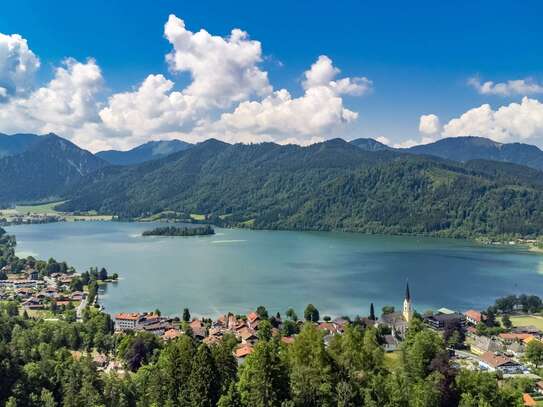 Traumgrundstück mit Blick über den Schliersee - Historischer Altbestand und genehmigtes Baurecht