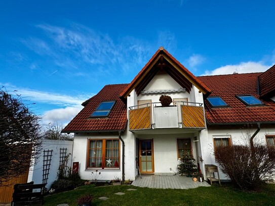 Schöne Dachgeschosswohnung in gepflegter Wohnanlage