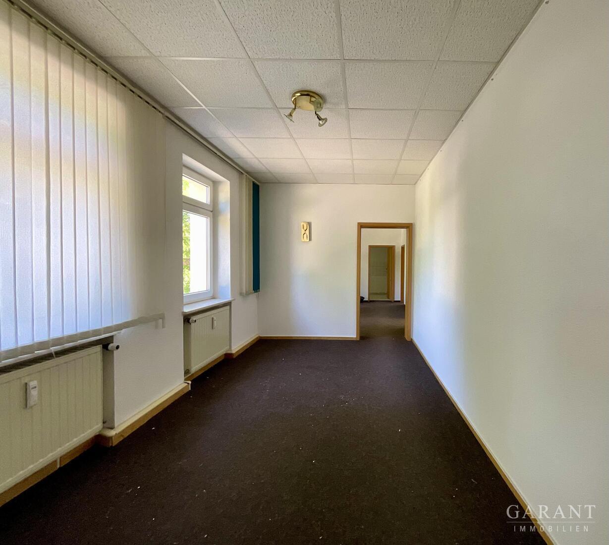 Büro-/Wohnhaus im Zentrum von Bitterfeld – 06749 Bitterfeld-Wolfen, 6749 Bitterfeld-Wolfen – Vorschaubild 12