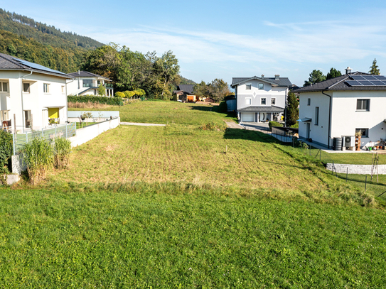 Lassen Sie sich begeistern! Sonniges Baugrundstück am Attersee