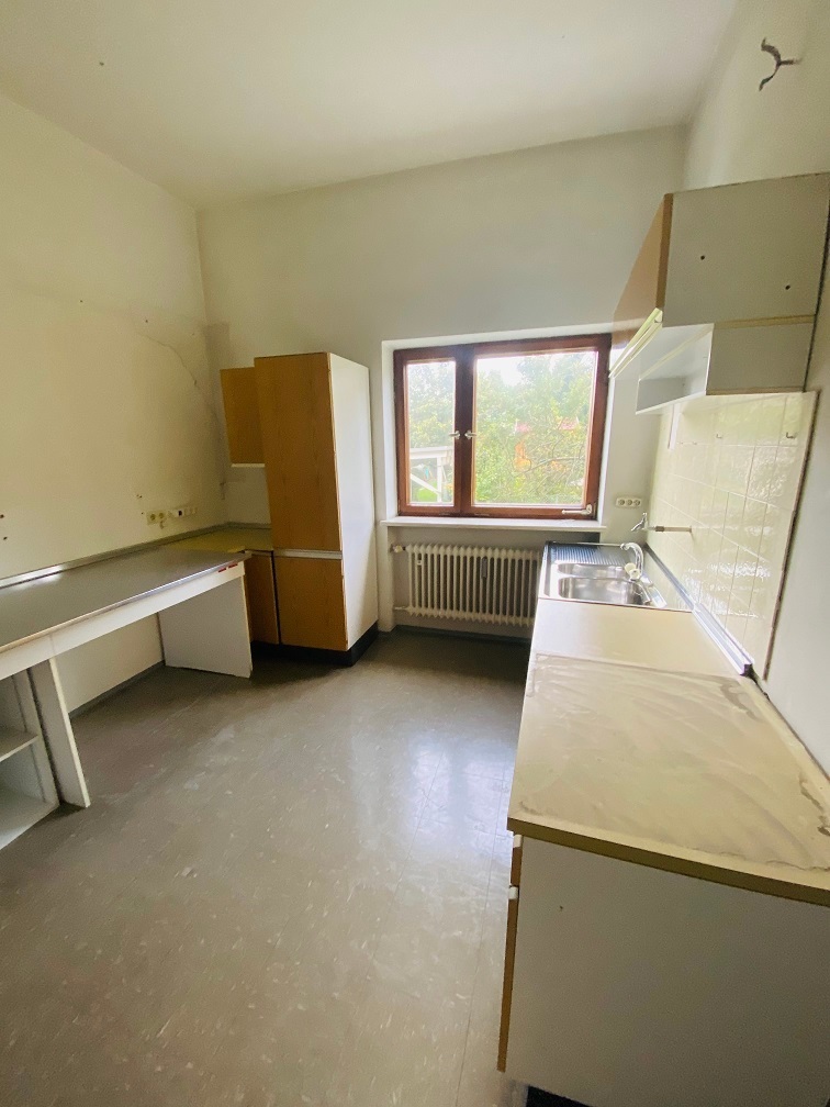 Wohn-und Geschäftshaus mit Entwicklungspotential in zentraler Lage von Großkarolinenfeld! – 83109 Großkarolinenfeld, 83109 Großkarolinenfeld – Vorschaubild 4