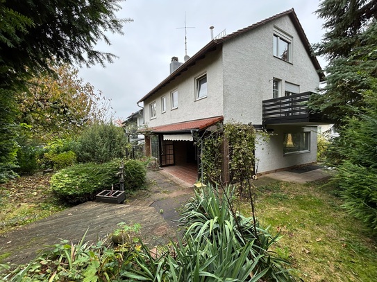 Traumhaftes Reihenendhaus mit tollem Garten in familienfreundlicher Lage und nur 3 km zum IPAI Campus