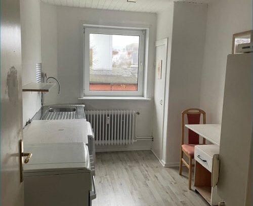 Flensburg: 2 Zimmer-Wohnung im 1.OG der Husumer Straße 35 2