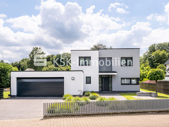 Exklusives Architektenhaus auf großzügigem Südgrundstück.