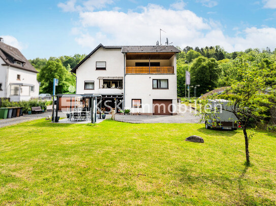 Zweifamilienhaus fußläufig zum Bahnhof!