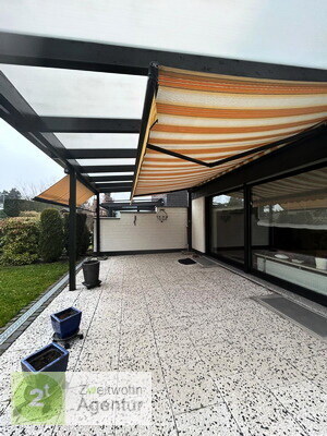 Geschmackvoll möbliertes Flachdachhaus mit schöner Terrasse,
Kaarst, Bachstr.