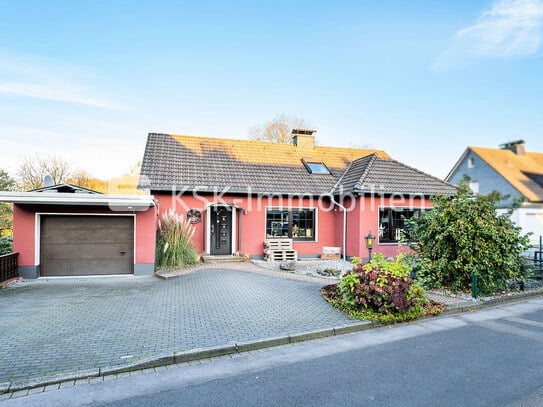 Top modernisiertes Einfamilienhaus mit Garten und Garage in Radevormwald!