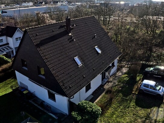 Geräumiges Zweifamilienhaus in Wuppertal Ihr neues Zuhause wartet!