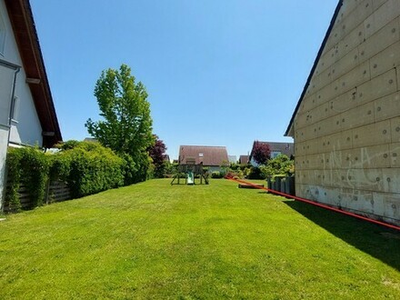 Idyllisches Baugrundstück inkl. Baugenehmigung in begehrter Lage