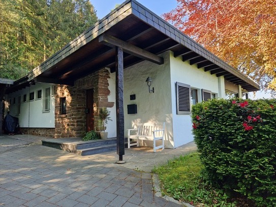 Ruhe und Natur genießen! Bungalow im Grünen mit traumhaftem Ausblick über die Sauerländer Berge