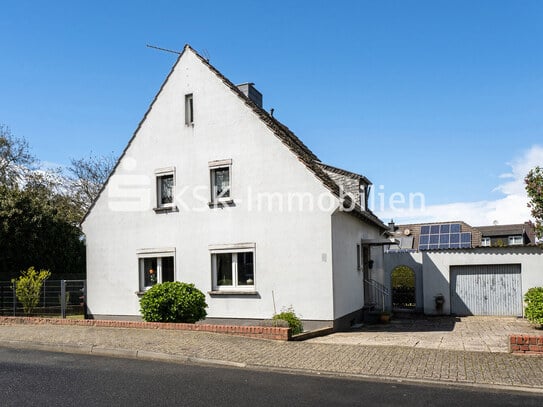 Gemütliches Einfamilienhaus mit schönem Garten.