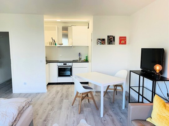 ++ VOLL MÖBLIERTES BARRIEREFREIES APPARTEMENT MIT BALKON UND AUFZUG ++