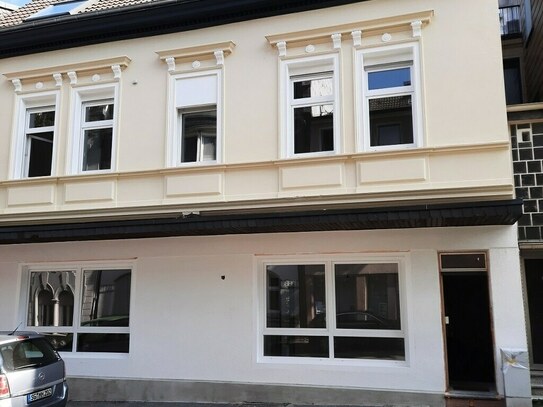 Charmantes Jugendstil-Mehrfamilienhaus von 1900 in Solingen