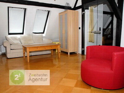 Schöne 5-Zimmer-Maisonettewohnung mit Dachterrasse,
Düsseldorf-Derendorf, Jülicher Str.